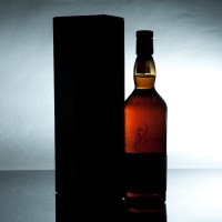 Lot 1059 - LAGAVULIN 21 YEAR OLD Limited edition cask...