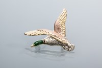 Lot 2038 - NINE CARAT GOLD ENAMELLED DUCK BROOCH in...