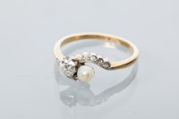 Lot 2092 - PEARL AND DIAMOND RING set with a brilliant...