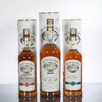 Lot 992 - BOWMORE SURF Single Islay Malt Whisky. 1litre,...