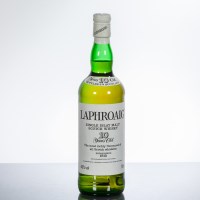 Lot 1105 - LAPHROAIG 10 YEAR OLD Single Islay malt whisky....