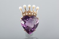 Lot 1650 - AMETHYST AND SEED PEARL LUCKENBOOTH BROOCH in...