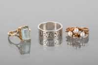 Lot 1729 - GROUP OF THREE RINGS comprising of a 1970s...