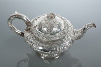 Lot 353 - GEORGE IV SILVER TEAPOT maker John Wellby,...