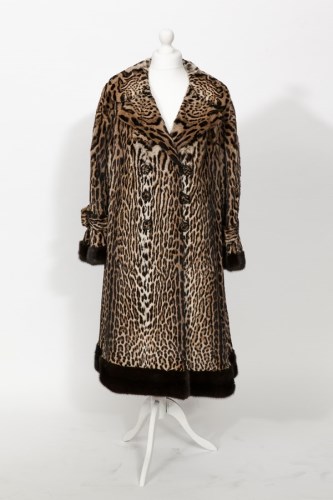 Lot 779 - LADIES OCELOT FUR COAT made by Karters of...