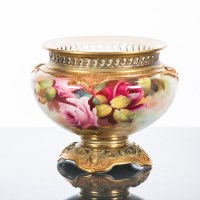 Lot 500 - ROYAL WORCESTER PEDESTAL BOWL of squat...