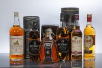 Lot 1073 - THE ANTIQUARY 12 YEAR OLD Blended Scotch...
