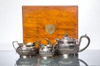 Lot 292 - ELKINGTON SILVER PLATED THREE PIECE TEA...