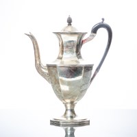 Lot 323 - GEORGE V SILVER OCTAGONAL COFFEE POT maker...