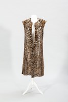 Lot 1119 - UNUSUAL LADY'S OCELOT SLEEVELESS FUR COAT full...