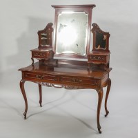 Lot 1129 - EDWARDIAN MAHOGANY THREE PIECE BEDROOM SUITE...