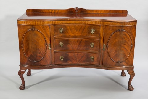 Lot 1143 - MAHOGANY KIDNEY SHAPED SIDEBOARD OF QUEEN ANNE...