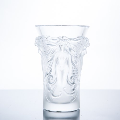 Lot 484 - LALIQUE GLASS FANTASIA VASE depicting four...