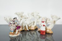 Lot 540 - MOORE BROTHERS WHITE GLAZED TRIPLE FLOWER...