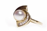 Lot 593 - FOURTEEN CARAT GOLD PEARL AND DIAMOND RING the...