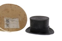 Lot 1670 - EARLY 20TH CENTURY SILK TOP HAT with felt band,...