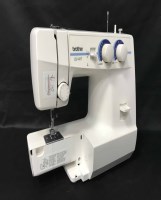 Lot 122 - BROTHER SEWING MACHINE