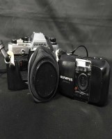 Lot 301 - MIXED LOT OF DIGITAL AND FILM CAMERAS AND...