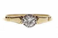 Lot 653 - DIAMOND SOLITAIRE RING with an illusion set...