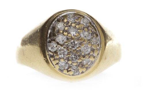 Lot 678 - EIGHTEEN CARAT GOLD DIAMOND SIGNET RING with...