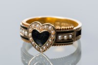 Lot 1666 - VICTORIAN SEED PEARL MOURNING RING with a...