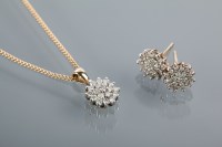 Lot 2018 - DIAMOND CLUSTER PENDANT AND EARRINGS SET set...