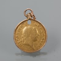 Lot 1521 - GEORGE III HALF GUINEA DATED 1809 in a pendant...