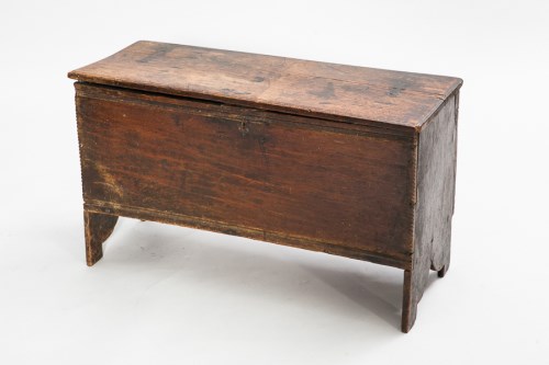 Lot 924 - SMALL 17TH CENTURY OAK BLANKET CHEST with a...