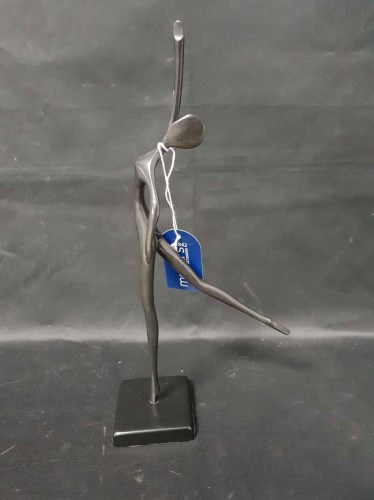 Lot 92 - CAST METAL SCULPTURE in the style of Louise...