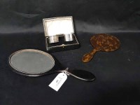 Lot 109 - LOT OF COLLECTABLES including cased napkin...