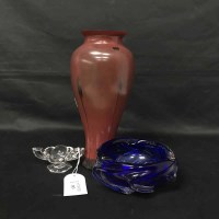Lot 313 - TALL CAITHNESS GLASS VASE along with a set of...