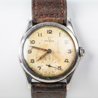 Lot 1626 - GENTLEMAN'S 1940s STAINLESS STEEL OMEGA...