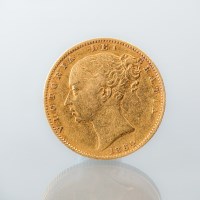 Lot 1524 - GOLD YOUNG HEAD VICTORIA SHIELD BACK FULL...
