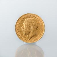 Lot 1536 - GOLD GEORGE V HALF SOVEREIGN DATED 1914