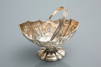 Lot 266 - VICTORIAN SILVER BASKET maker Martin, Hall &...