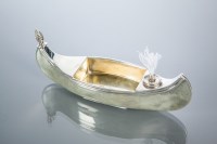 Lot 348 - LATE VICTORIAN SILVER NATIVE AMERICAN CANOE...