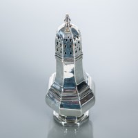 Lot 368 - SILVER SUGAR CASTER maker S J Rose & Son,...