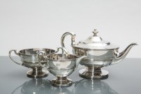 Lot 392 - GEORGE V SCOTTISH SILVER THREE PIECE TEA...