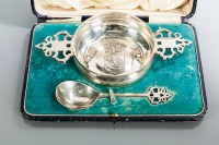 Lot 226 - SILVER QUAICH SHAPED BOWL BY SORLEY the bowl...