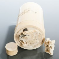 Lot 496 - EARLY 20TH CENTURY JAPANESE IVORY JAR AND...