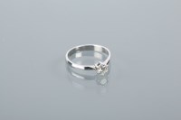 Lot 1629 - DIAMOND SOLITAIRE RING the brilliant cut...