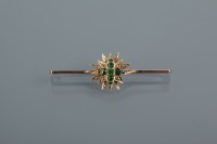 Lot 1725 - VICTORIAN EMERALD AND DIAMOND SET BAR BROOCH...