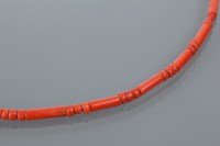 Lot 1738 - VICTORIAN CORAL NECKLACE formed by barrel...