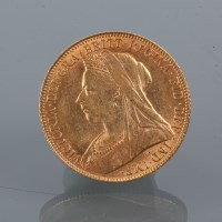 Lot 1560 - VICTORIAN OLD HEAD SOVEREIGN DATED 1900