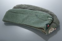 Lot 798 - WORLD WAR TWO GERMAN LUFTWAFFE WOOL SIDE CAP...