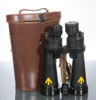 Lot 833 - WORLD WAR II NAVY BINOCULARS maker Barr &...