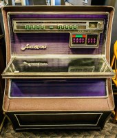 Lot 914 - WURLITZER AMERICANA PURPLE JUKE BOX 133cm high,...