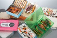 Lot 927 - COLLECTION OF VARIOUS TROUT, SALMON AND SEA...