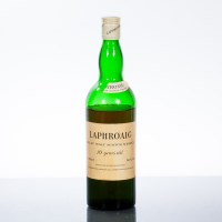 Lot 1270 - LAPHROAIG 10 YEAR OLD Single Islay Scotch...