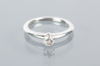 Lot 1635 - TIFFANY & CO DIAMOND SOLITAIRE RING set with a...